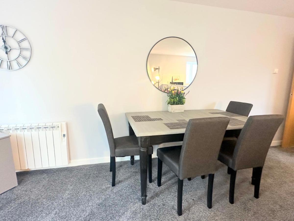 Superb 2 Bed 2 Bathroom Free Parking Derby Bagian luar foto