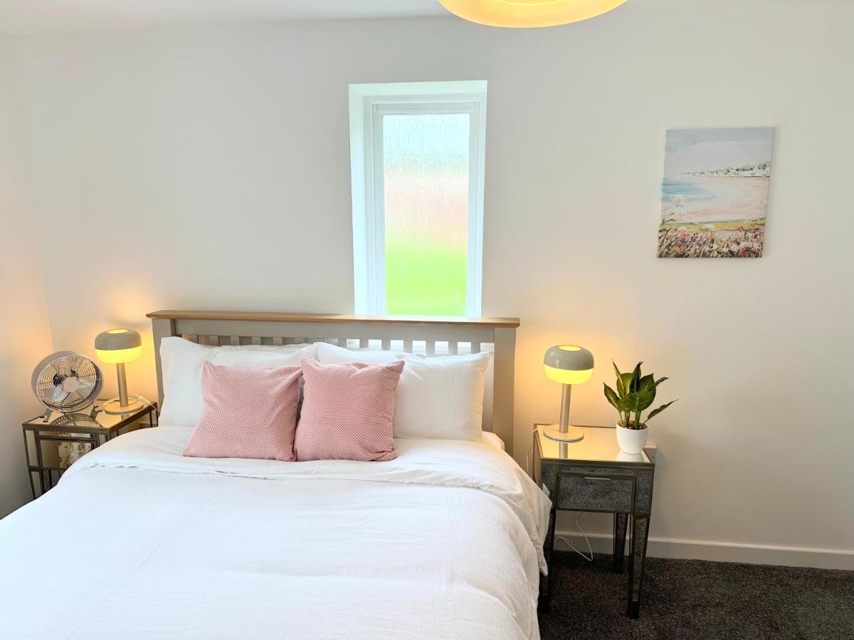 Superb 2 Bed 2 Bathroom Free Parking Derby Bagian luar foto